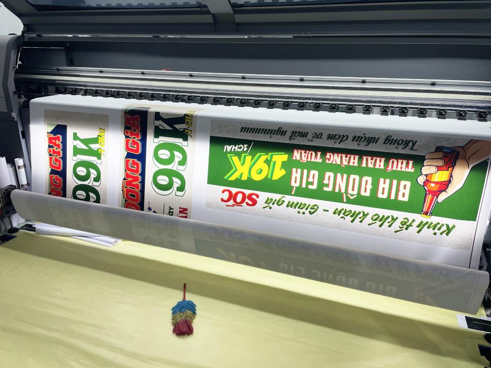 vải 3P in UV xuyên đèn căng khung hộp đèn không viền nhét ron, in giá xưởng Tân Hải Thái